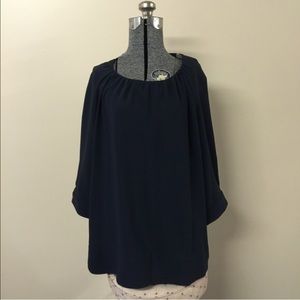 2X Loose Fitting Black Bell Sleeve Top